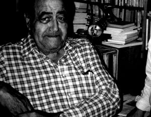 Gastón Baquero an seinem Schreibtisch (Foto: Enrique Hernández-D’Jesús)