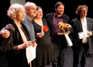 Gruppenbild: Vier Lyrikstier-Preisträger mit Mentor Anton G. Leitner. Foto: Werner Gruban - Theaterforum Gauting e.V.