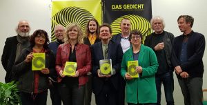 DAS GEDICHT 26-Premiere in Schleswig: Gruppenfoto der Poetinnen und Poeten. Foto: DAS GEDICHT